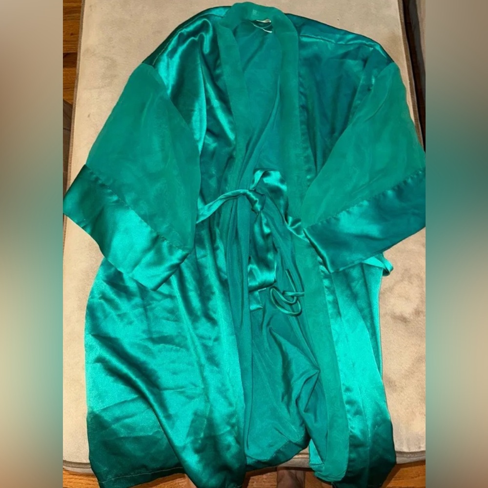 Green satin Victoria’s Secret robe